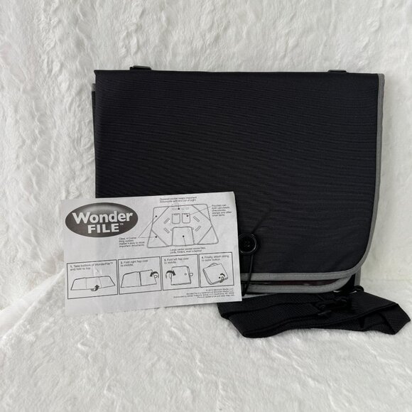 Wonder File Portable Foldable Organizer With Pockets & Strap Black/Gray New - Picture 3 of 4